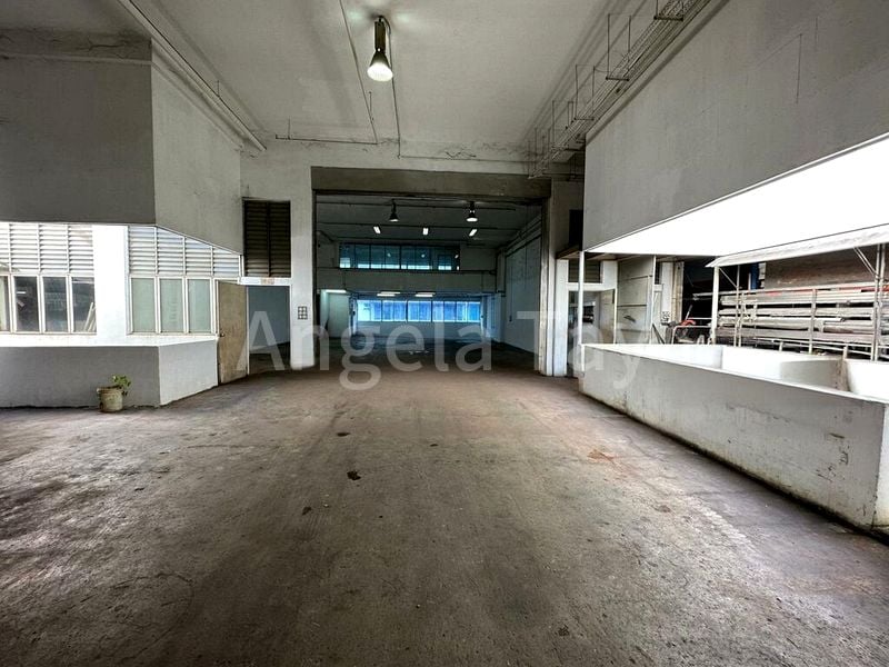 Light Industrial (B1) for Rent: North Link Building - Image 3