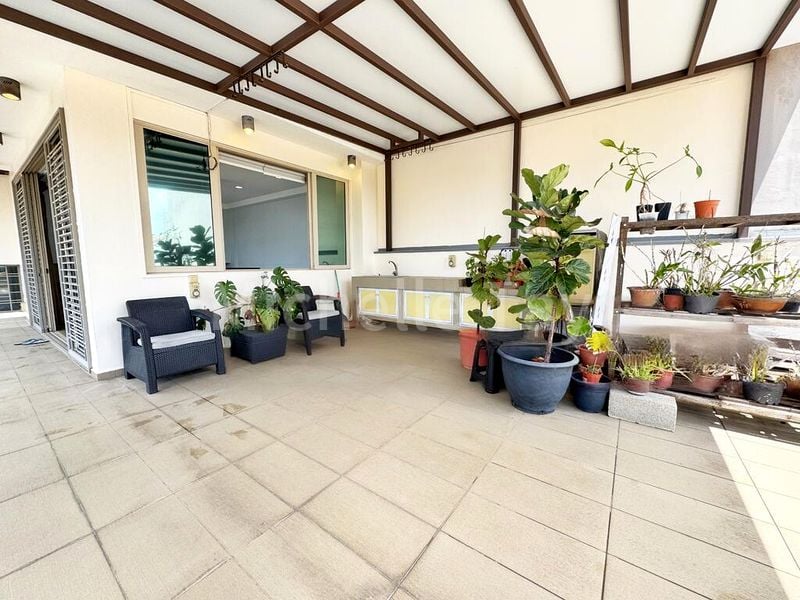 4 Bed Corner Terrace (Landed) for Sale in  Upper Serangoon Shopping Centre - Image 8