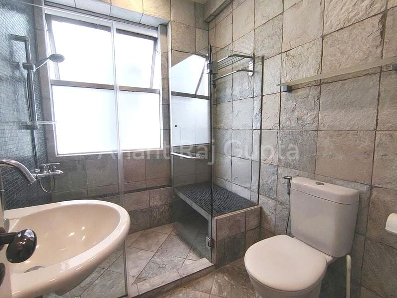 4 Bed Apartment (Condo) for Rent in  Jervois View - Image 5