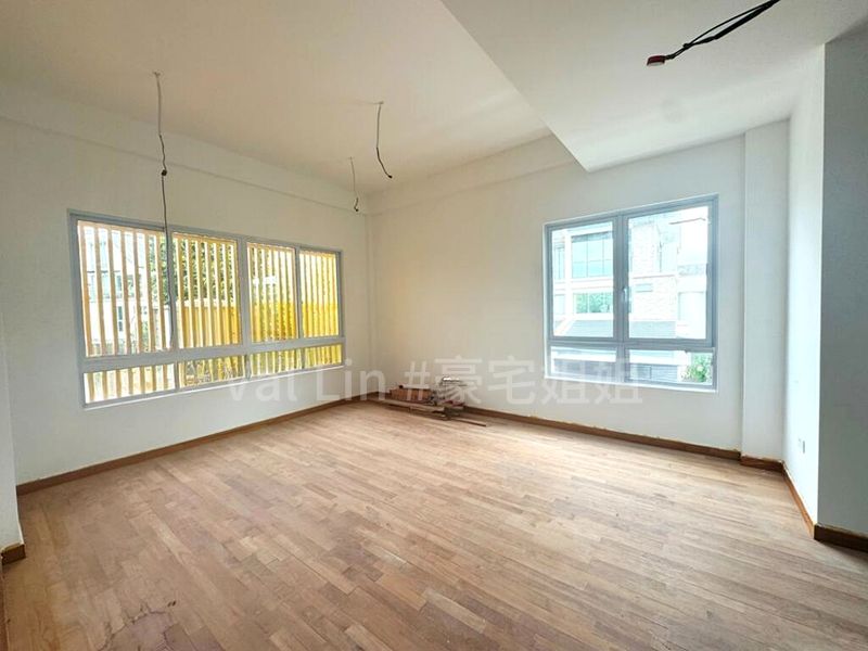 6 Bed Semi-Detached House (Landed) for Sale in  Changi Grove - Image 3