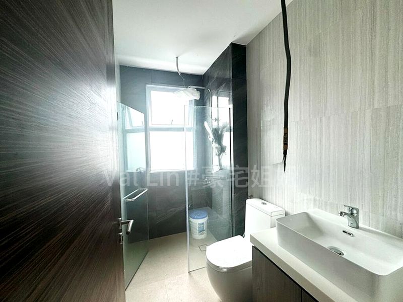 6 Bed Semi-Detached House (Landed) for Sale in  Changi Grove - Image 1
