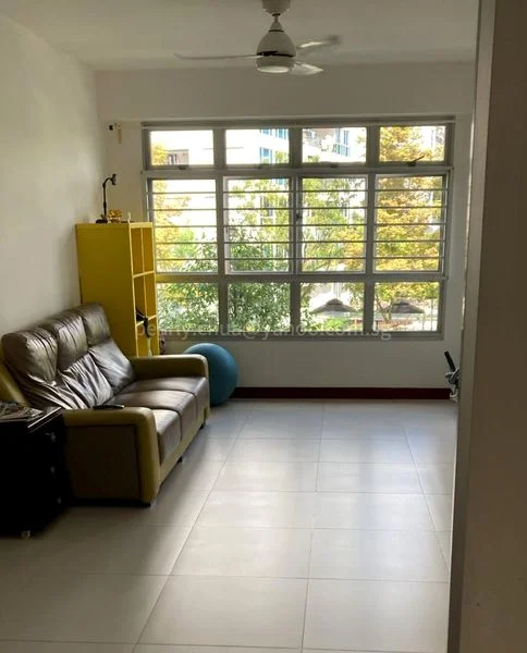 Common Room (HDB) for Rent in  524B Tampines Central 7 - Image 4