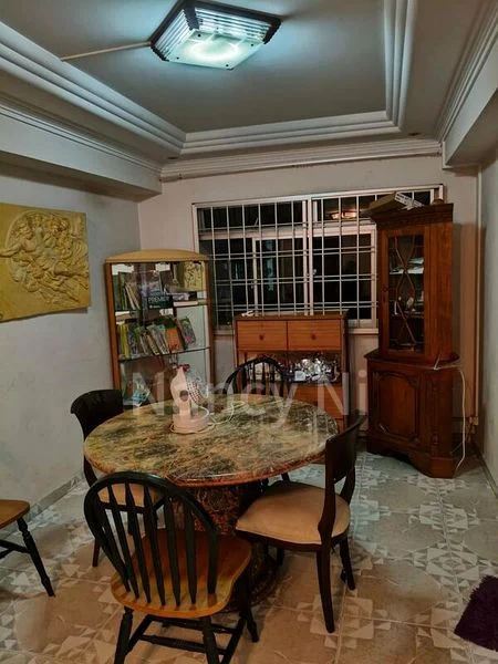 5 Room (5I) HDB for Rent in 357 Tampines Street 33 - Image 3