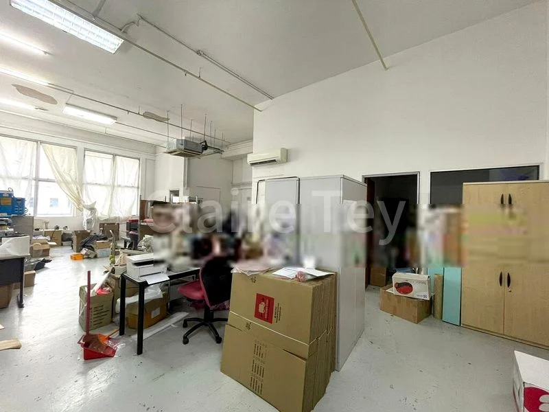 Light Industrial (B1) for Rent: "Unity Centre - Image 5