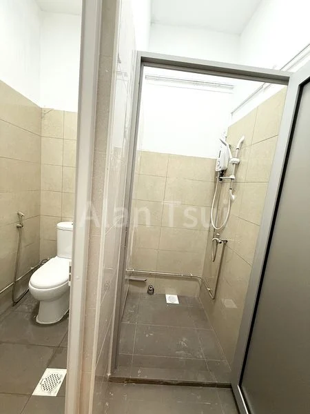 Common Room (Condo) for Rent in  Changi Road - Image 6