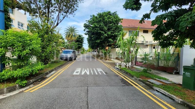 6 Bed Semi-Detached House (Landed) for Rent in  Burghley Drive - Image 3