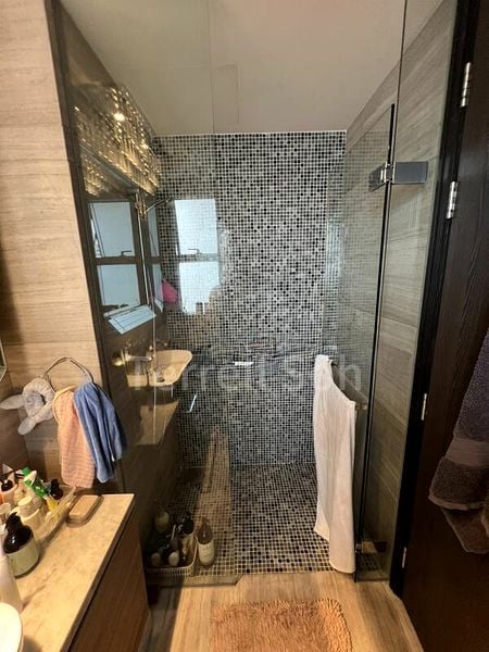 2 Bed Condo for Rent in  Thomson Grand - Image 10