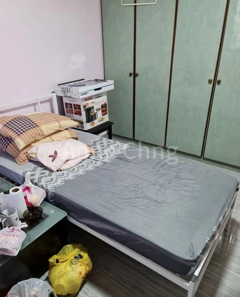 Common Room (HDB) for Rent in  605 Hougang Avenue 4 - Image 1