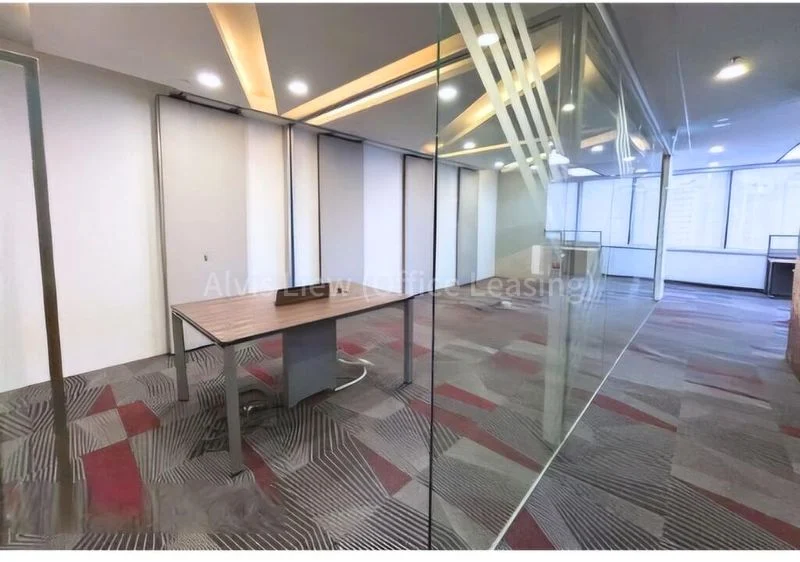 Office for Rent: United Square - Image 4