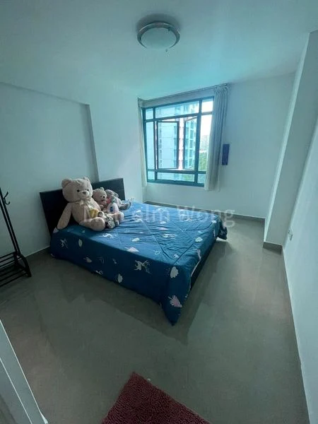 Common Room (HDB) for Rent in  181 Edgefield Plains - Image 5