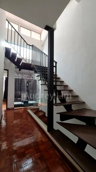 3 Bed Terraced House (Landed) for Rent in  Jalan Senyum - Image 6