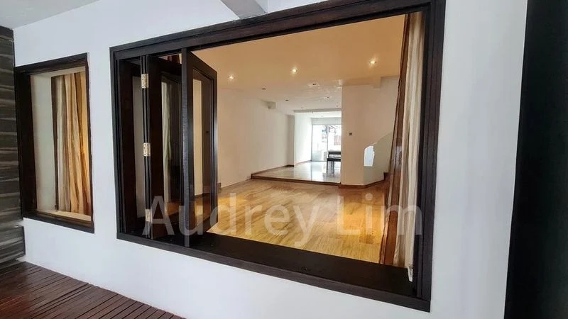 3 Bed Terraced House (Landed) for Rent in  Jalan Senyum - Image 1