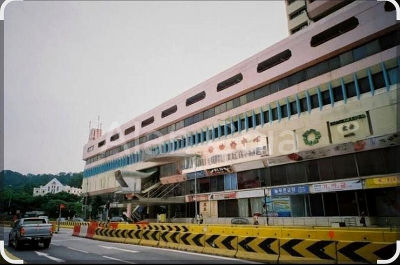 Shop / Shophouse for Rent: Bukit Timah Shopping Centre - Image 2