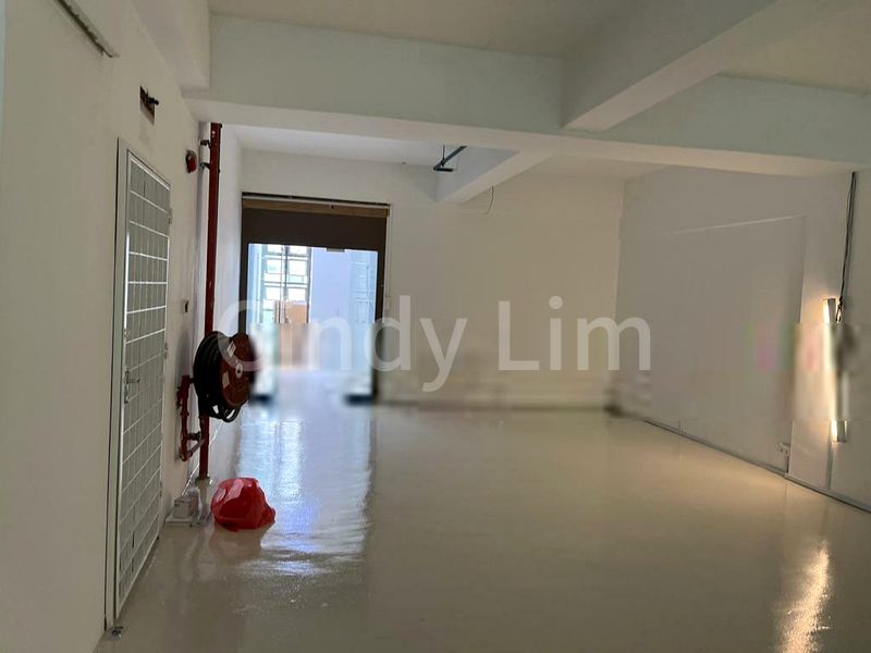 Light Industrial (B1) for Rent: Henderson Industrial Park - Image 3