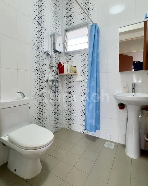 3 Room (3A) HDB for Sale in  327A Sumang Walk - Image 5