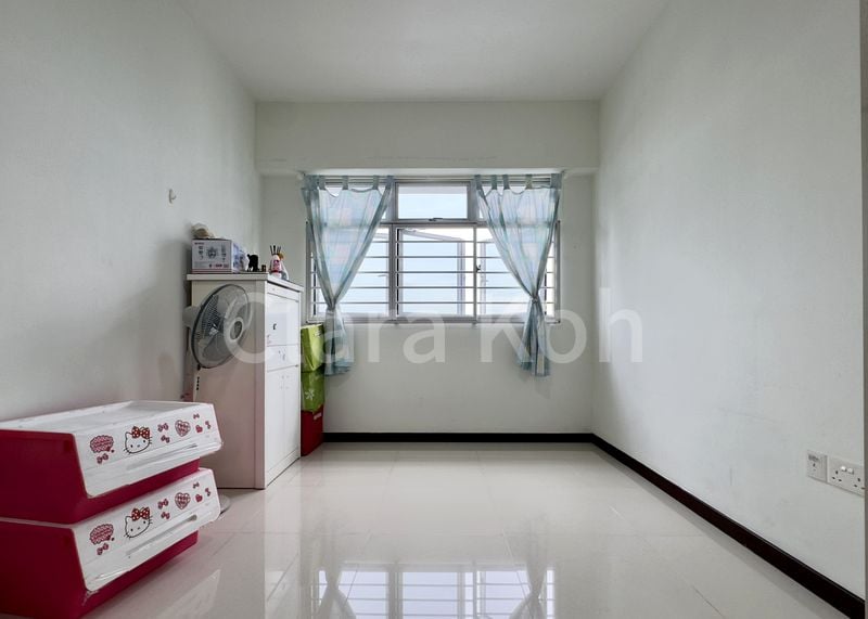 3 Room (3A) HDB for Sale in  327A Sumang Walk - Image 4