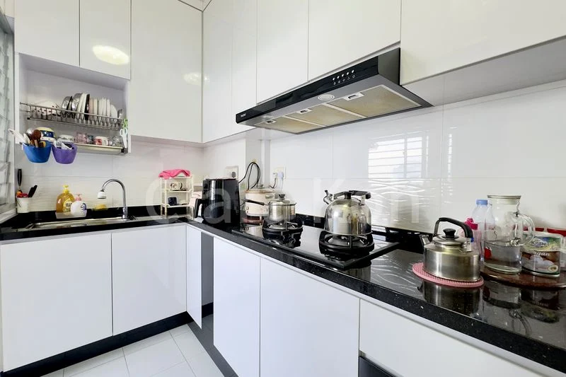 3 Room (3A) HDB for Sale in  327A Sumang Walk - Image 3