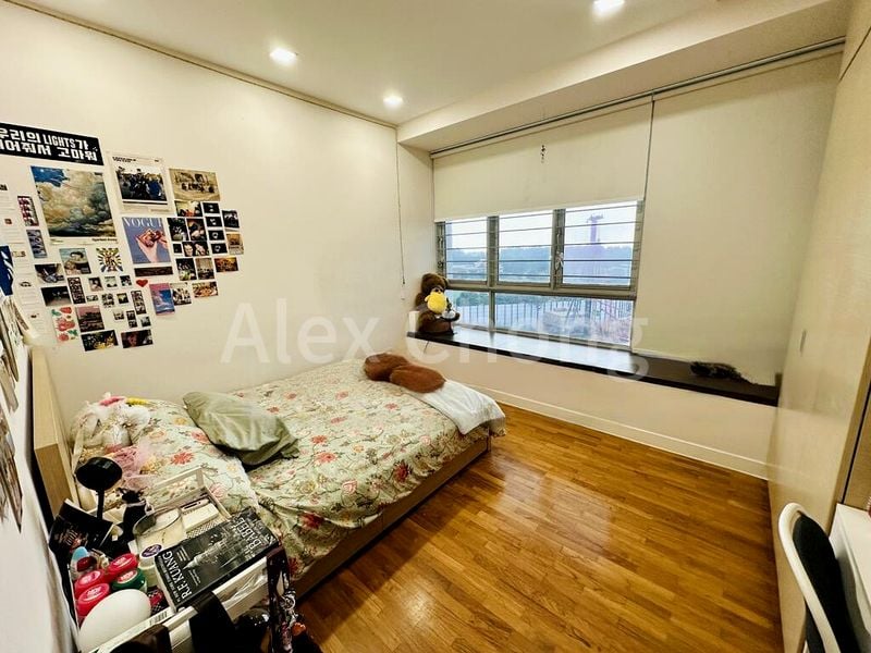 4 Bed Condo for Sale in  Riveredge - Image 8