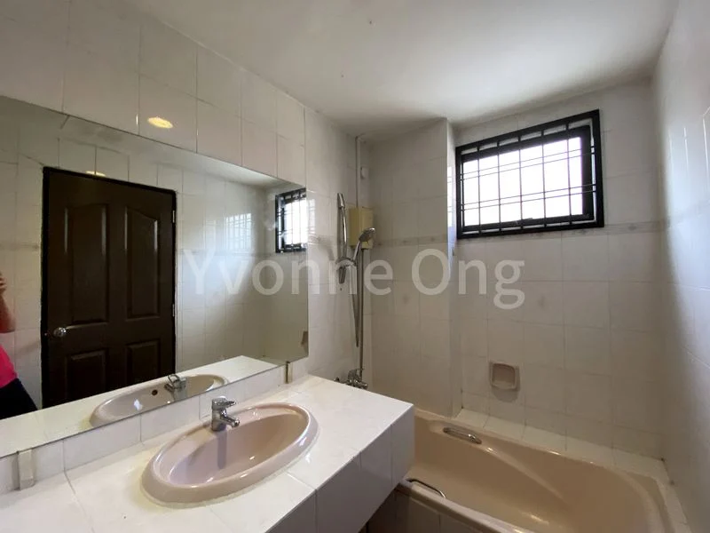 3 Bed Apartment (Condo) for Rent in  Guilin Mansions - Image 5