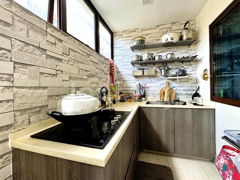 4 Bed Terraced House (Landed) for Sale in  Lorong Ah Soo - Image 6