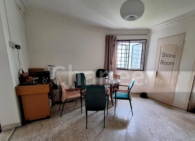 5 Room (5A) HDB for Rent in  203 Jurong East Street 21 - Image 1