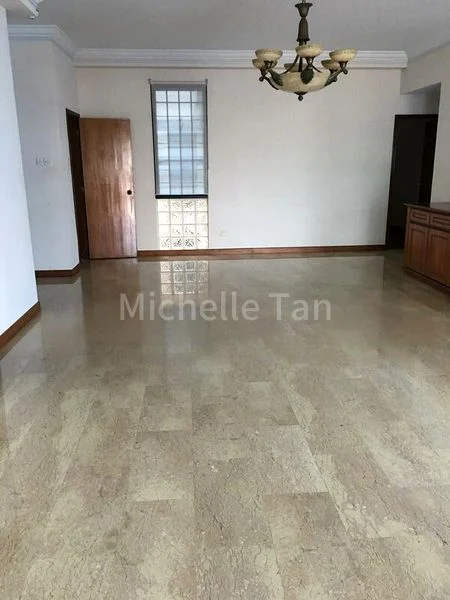 5 Bed Condo for Rent in Holland Peak - Image 14