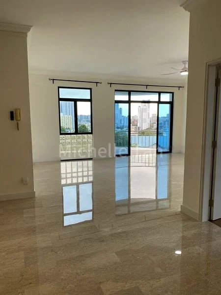 5 Bed Condo for Rent in Holland Peak - Image 10