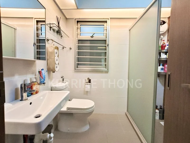 4 Room (4A) HDB for Sale in  876A Tampines Avenue 8 - Image 3