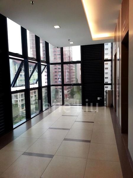 Light Industrial (B1) for Rent: Midview City - Image 3