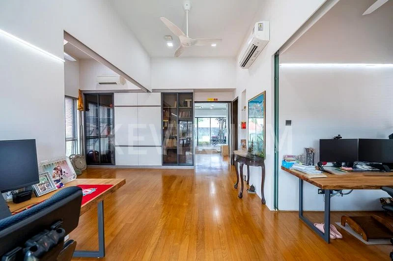 7 Bed Bungalow (Landed) for Sale in Seletar Hills Estate - Image 9