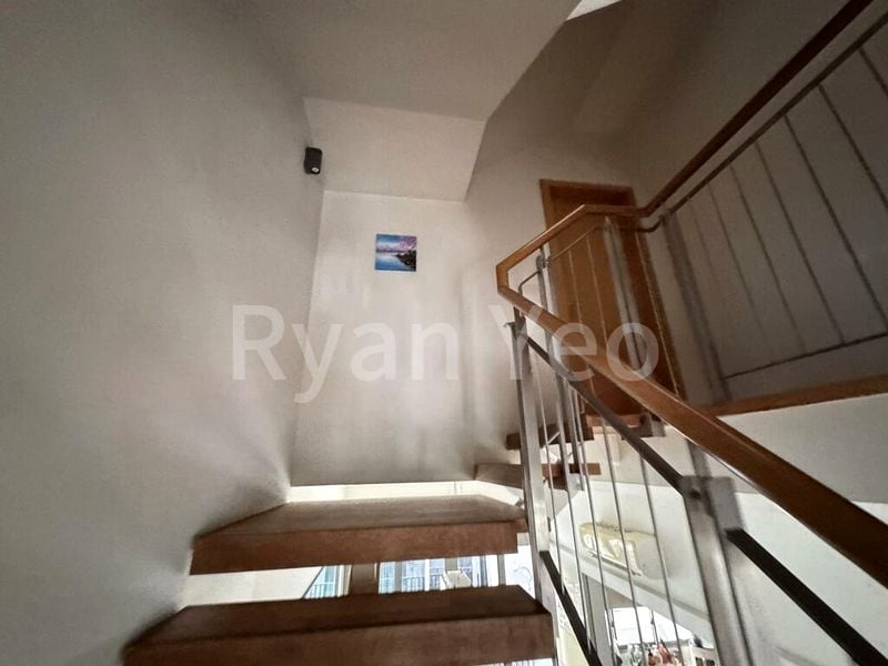 5 Bed Terraced House (Landed) for Sale in Charlton Villas - Image 2