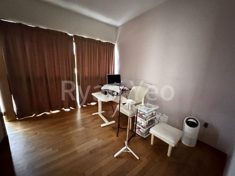 5 Bed Terraced House (Landed) for Sale in Charlton Villas - Image 3