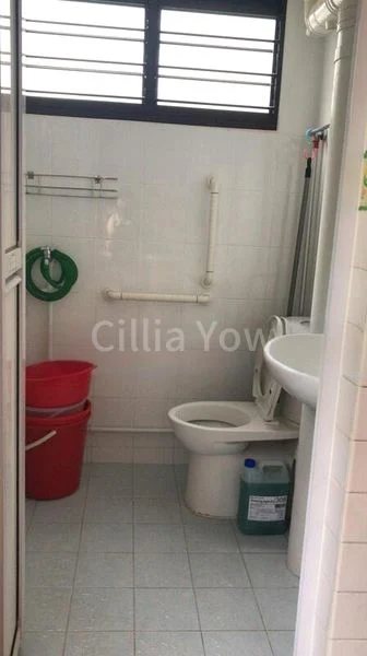 Common Room (HDB) for Rent in  146 Bukit Batok West Avenue 6 - Image 6