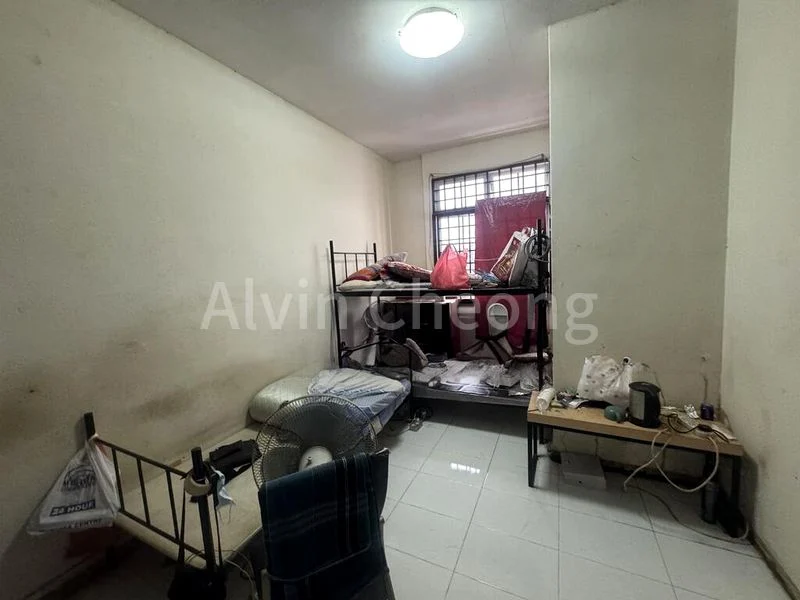 3 Bed Apartment (Condo) for Rent in  Yikai Court - Image 1