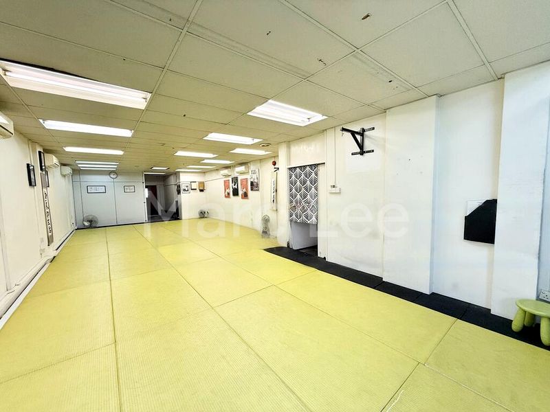 Light Industrial (B1) for Sale: King George's Building - Image 3