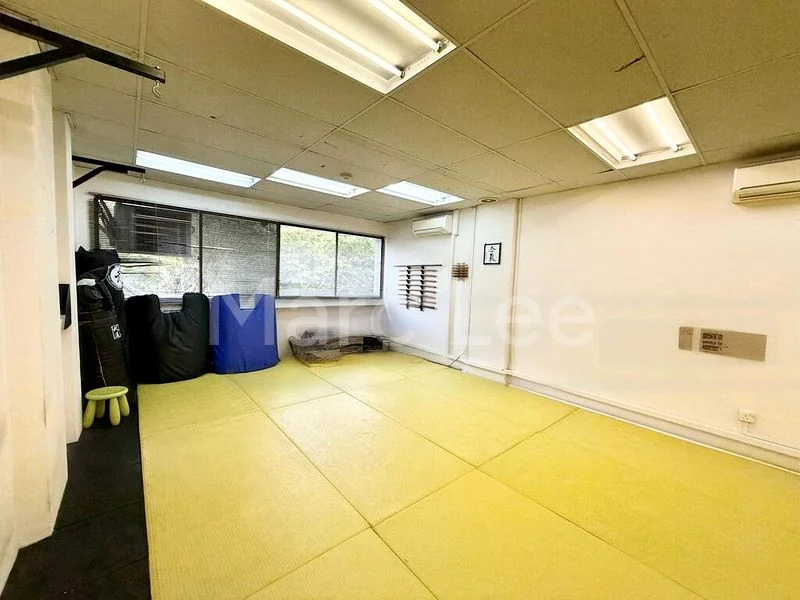 Light Industrial (B1) for Sale: King George's Building - Image 5