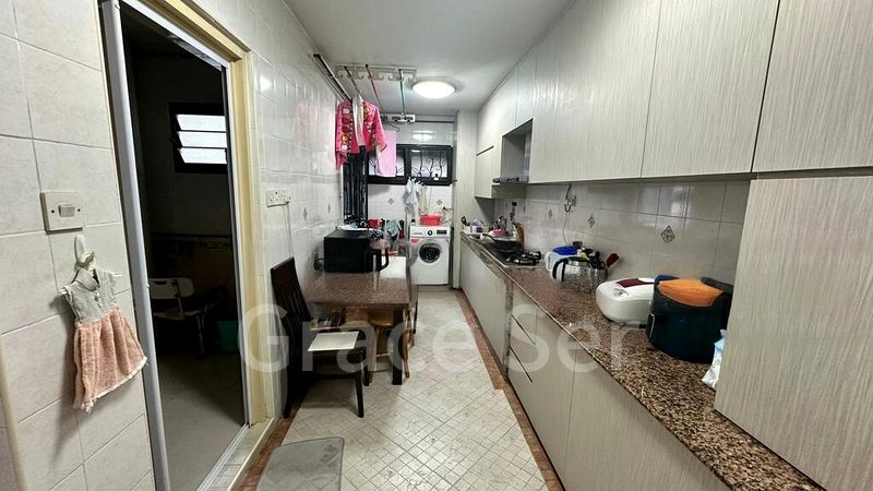 5 Room (5I) HDB for Sale in  202C Sengkang East Road - Image 8
