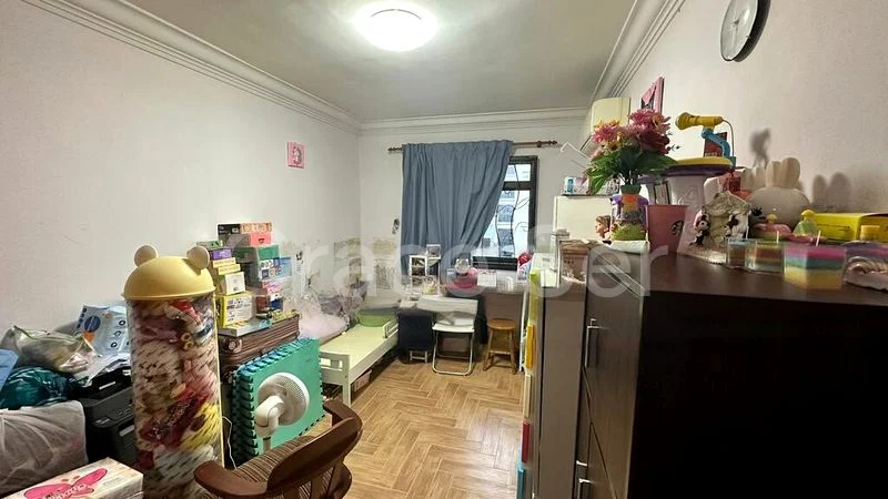 5 Room (5I) HDB for Sale in  202C Sengkang East Road - Image 7