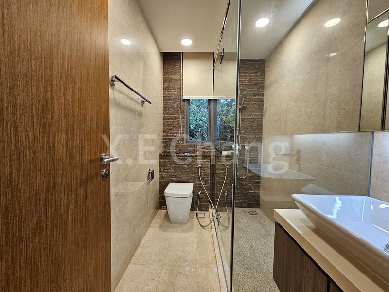 5+1 Bed Cluster House (Landed) for Rent in  Greenwood Mews - Image 33