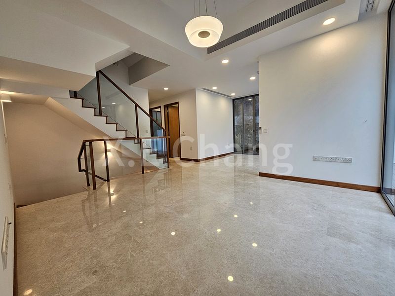 5+1 Bed Cluster House (Landed) for Rent in  Greenwood Mews - Image 4