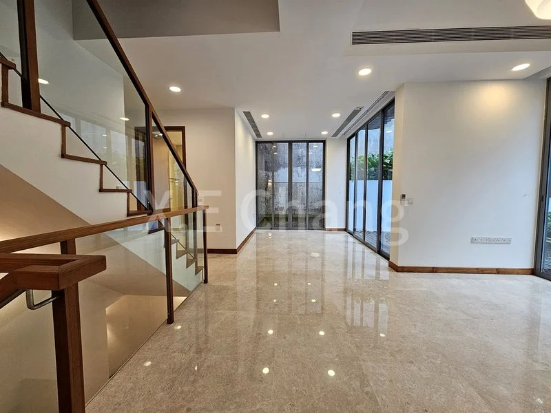 5+1 Bed Cluster House (Landed) for Rent in  Greenwood Mews - Image 3