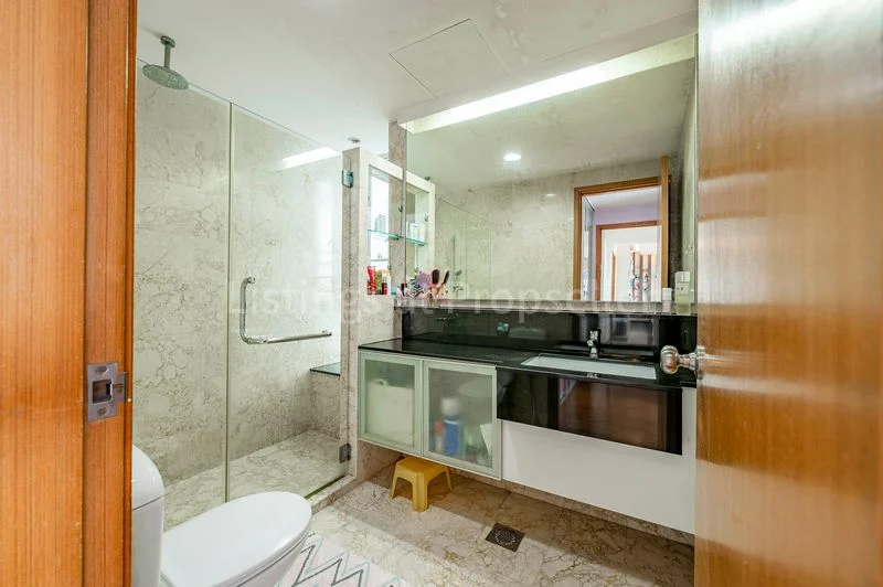 3 Bed Condo for Sale in One Leicester - Image 7