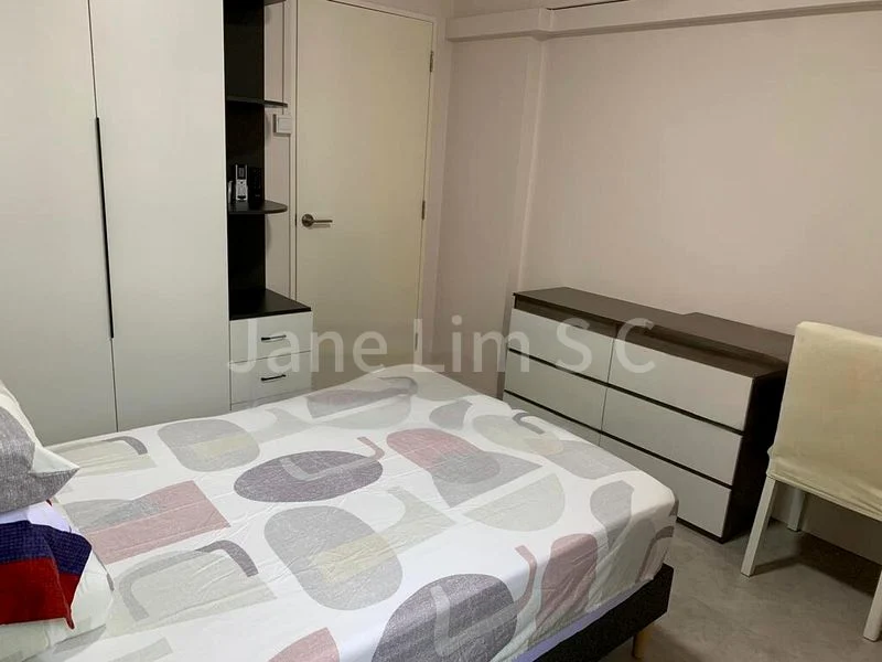 Master Room (HDB) for Rent in 432 Clementi Avenue 3 - Image 3