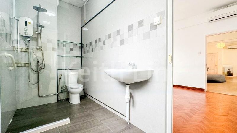 4 Bed Condo for Sale in  Cluny Road - Image 12