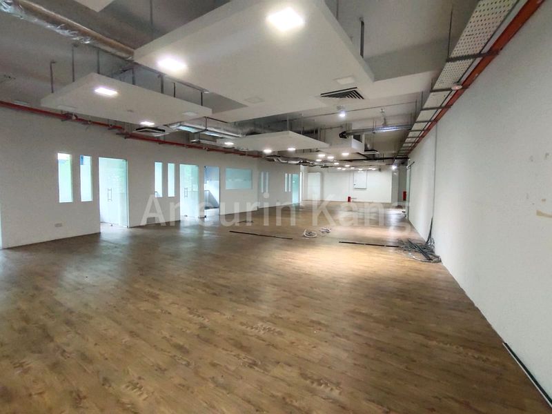 Light Industrial (B1) for Rent in  Bryton House - Image 16