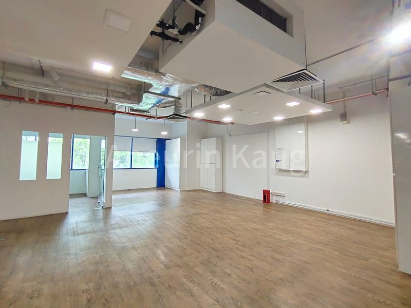 Light Industrial (B1) for Rent in  Bryton House - Image 15