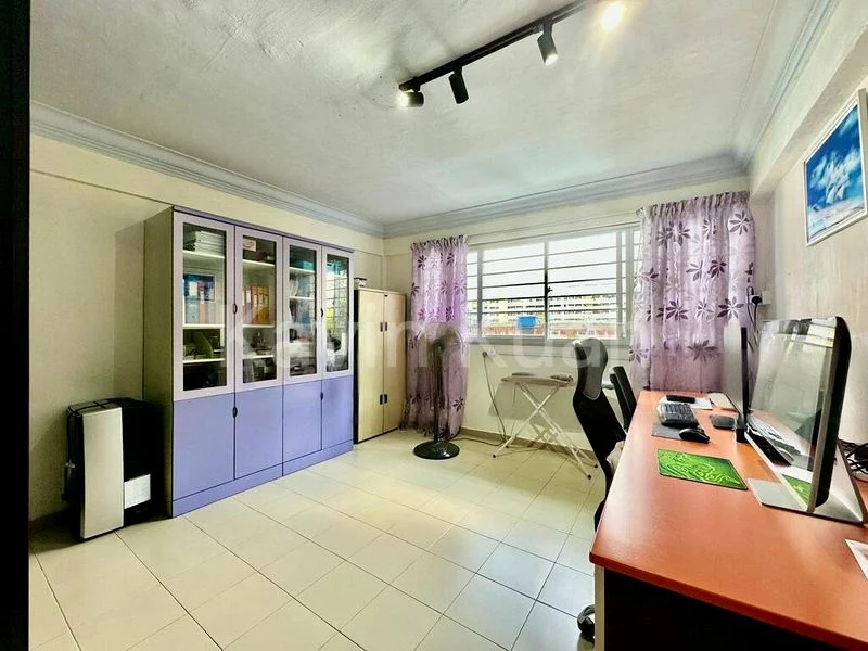 5 Room (5I) HDB for Sale in  272 Yishun Street 22 - Image 5