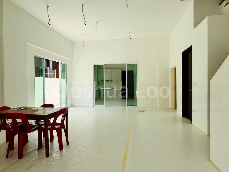 5 Bed Semi-Detached House (Landed) for Sale in  Tanah Merah Besar Road - Image 12