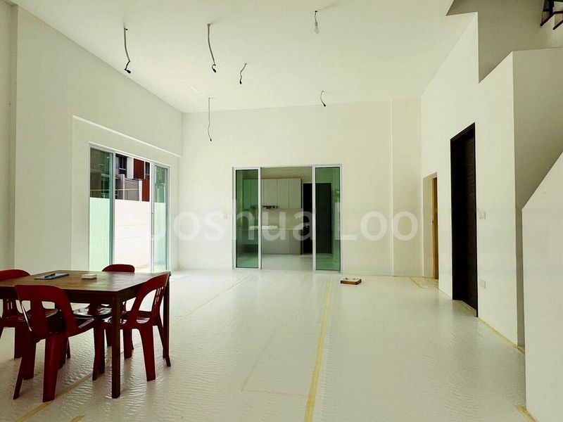 5 Bed Semi-Detached House (Landed) for Sale in  Tanah Merah Besar Road - Image 6