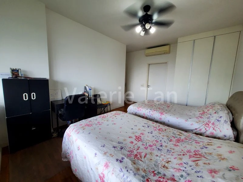 4 Bed Condo for Rent in  The Interlace - Image 5